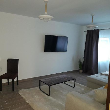 Armony Apartment Brasov Bagian luar foto